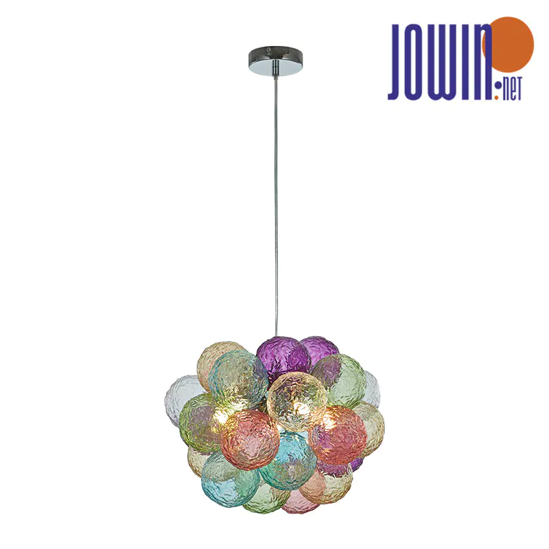 La lampada a sospensione a palloncino da sogno colorato genererà un calore serio?