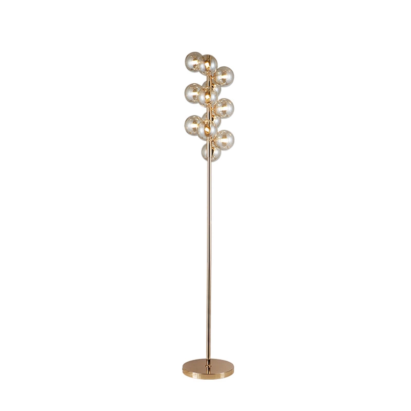 Lampada da terra residenziale relativamente semplice ma di lusso