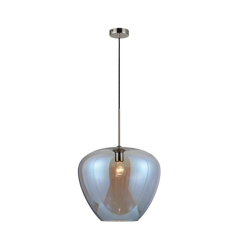 Lampada a sospensione in vetro dal design raffinato
